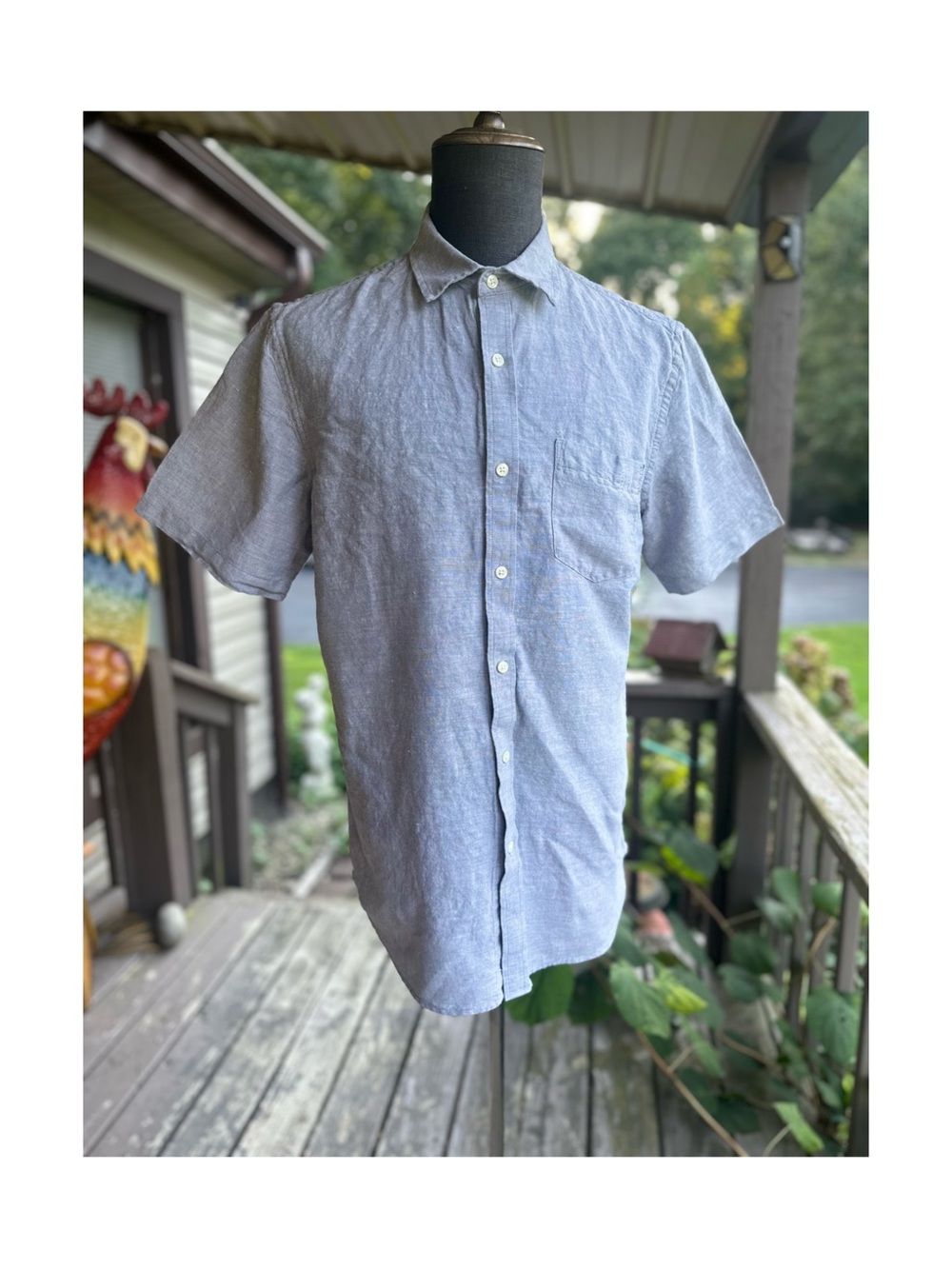 Banana Republic Men’s Gray Linen Short-Sleeve Slim Fit Button Up Shirt SizeLarge